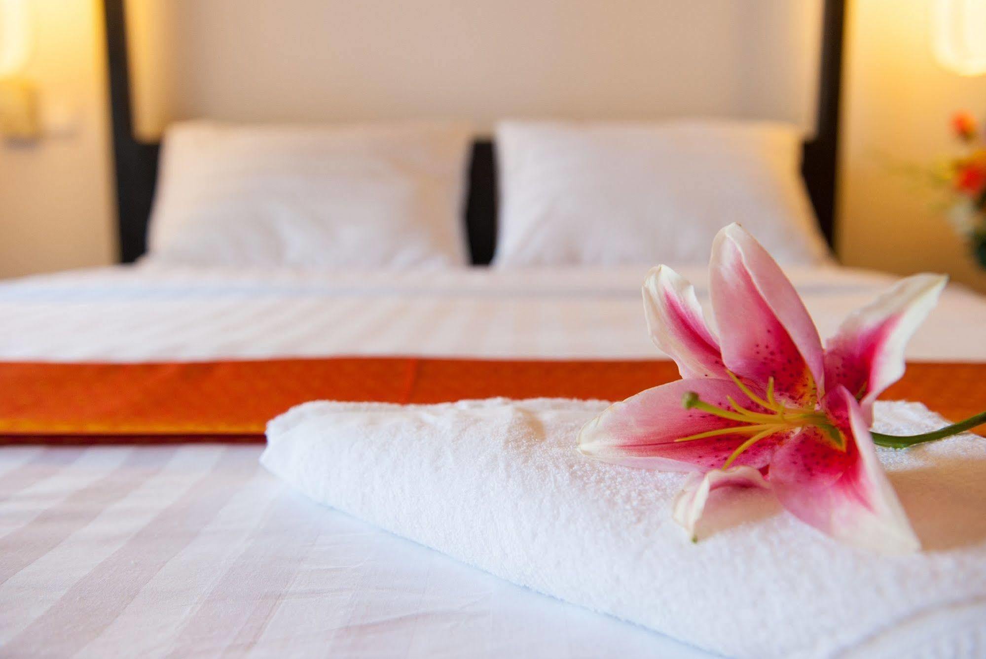 Villa Silk Road Hotel Phnom Penh Eksteriør billede